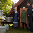 Kronprinsparet besøker Porsmyr bygdemuseum (Foto: Terje Bendiksby, NTB Scanpix)
